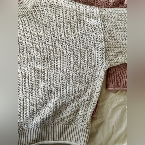 Universal Thread Sweater bundle - Picture 6 of 7